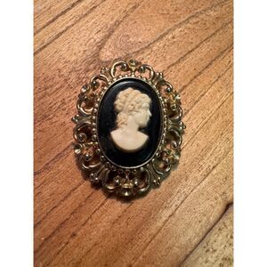 Vintage Black Cameo Brooch Gold Tone Victorian Revival
